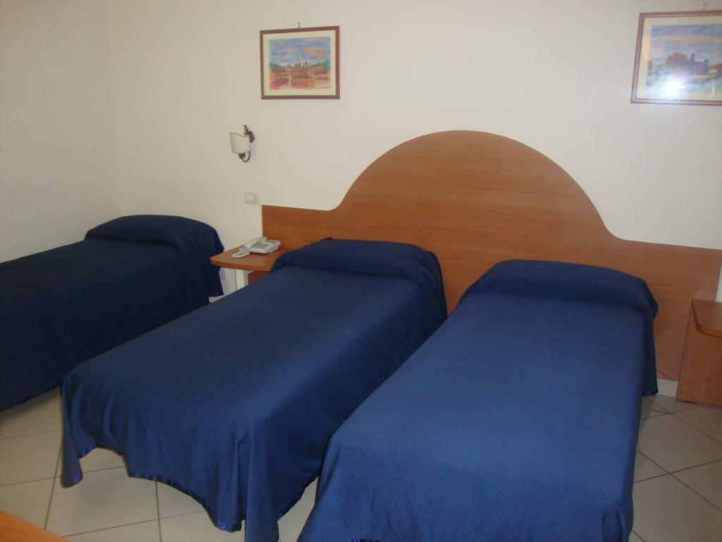 Hotel Primus Roma Room photo