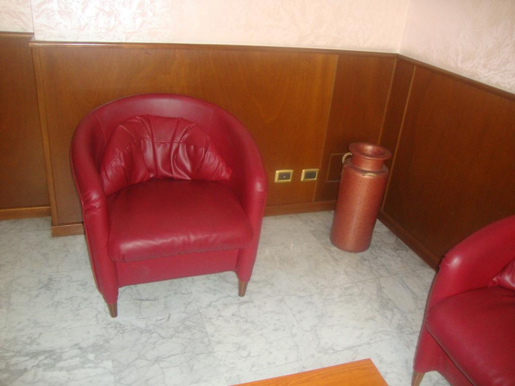 Hotel Primus Roma Exterior photo