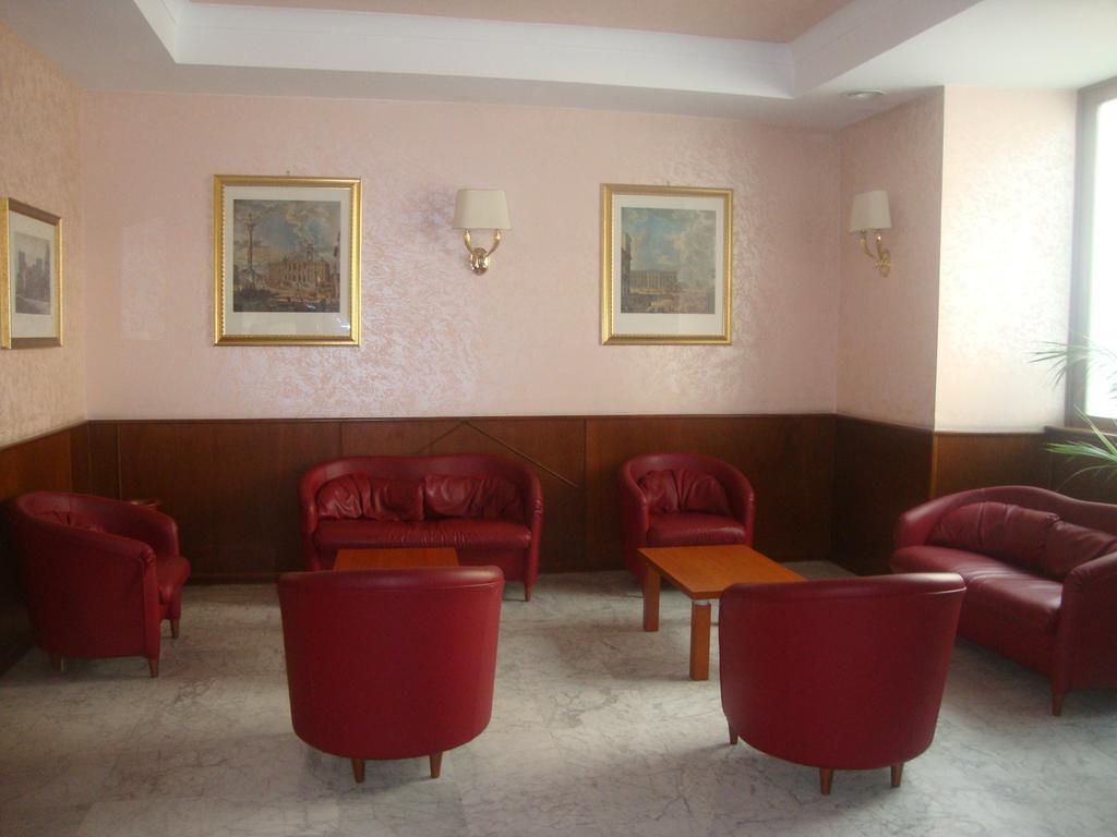 Hotel Primus Roma Exterior photo